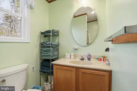 Bath - 25 Fox Craft Ct, Green Spring, WV 26722 photo 1 of 3