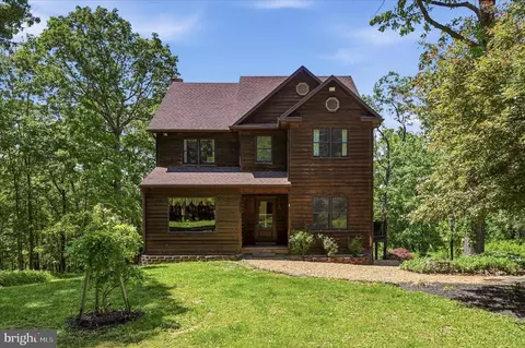 275 Sawdust Dr, Bloomery, WV 26817