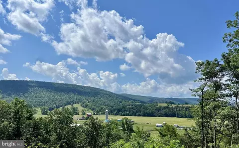 Radnor Dr, Delray, WV 26714