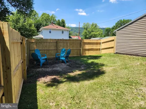 Exterior - 412 Everett Pl, Romney, WV 26757 photo 8 of 8