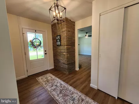 Entry Way - 412 Everett Pl, Romney, WV 26757 photo 1 of 5