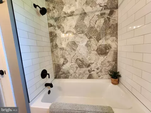 Bath - 412 Everett Pl, Romney, WV 26757 photo 2 of 2