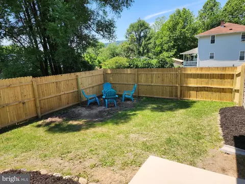 Exterior - 412 Everett Pl, Romney, WV 26757 photo 7 of 8