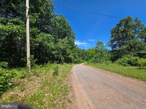 186 Big Oak Dr, Points, WV 25437 photo 9