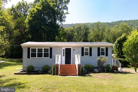 8922 Carpers Pike, Yellow Spring, WV 26865