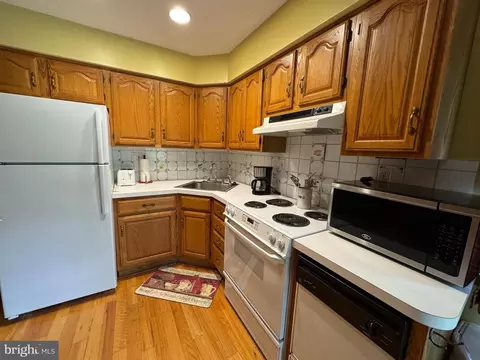 Kitchen - 259 River Dr, High View, WV 26808 photo 2 of 2