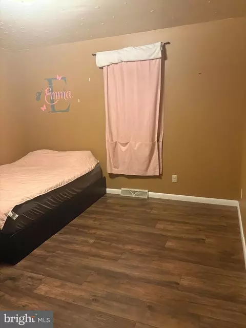 Bedroom - 80 Mitchell St, Romney, WV 26757 photo 3 of 5