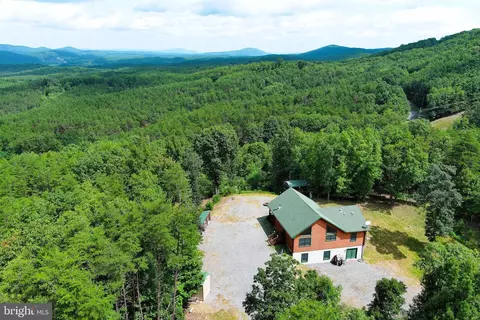 770 Staubwoods Dr, Romney, WV 26757