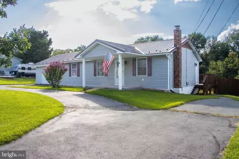 Exterior - 369 W Ridge Loop Rd, Romney, WV 26757 photo 2 of 4