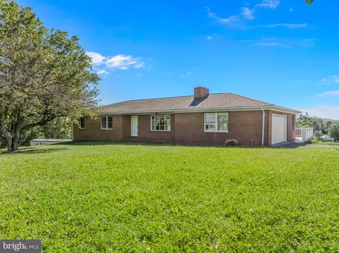 Exterior - 25 Pancione Loop, Augusta, WV 26704 photo 2 of 15