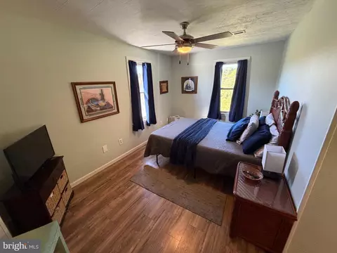 Bedroom - 20 Hawley Ln, Springfield, WV 26763 photo 4 of 9