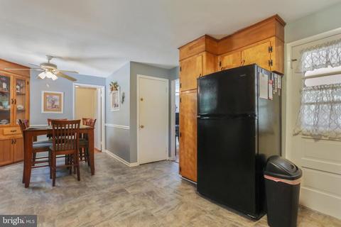 214 W Sixth Ave, Ranson, WV 25438 photo 20