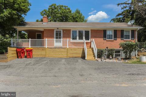 214 W Sixth Ave, Ranson, WV 25438 photo 2