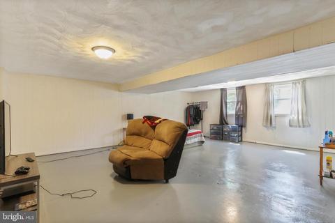 214 W Sixth Ave, Ranson, WV 25438 photo 37