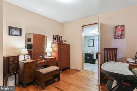 214 W Sixth Ave, Ranson, WV 25438 photo 32