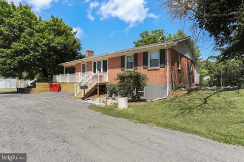 214 W Sixth Ave, Ranson, WV 25438 photo 1