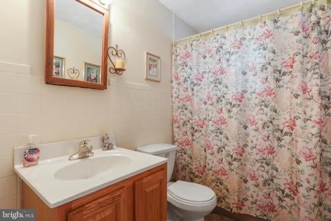 214 W Sixth Ave, Ranson, WV 25438 photo 36