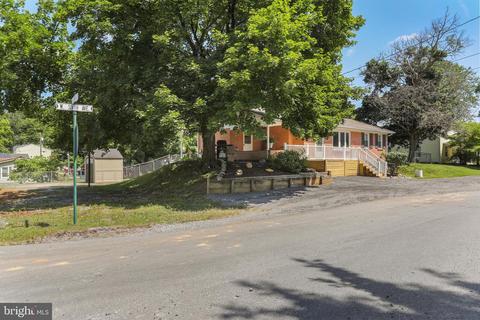 214 W Sixth Ave, Ranson, WV 25438 photo 3
