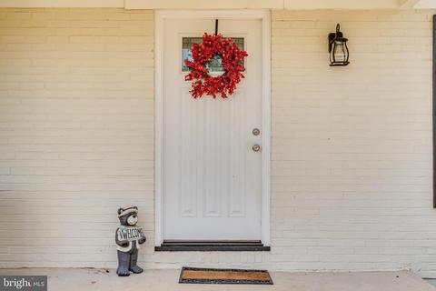 80 Hickory Ln, Ranson, WV 25438 photo 5