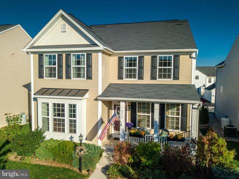 1310 Destier St, Ranson, WV 25438 photo 2