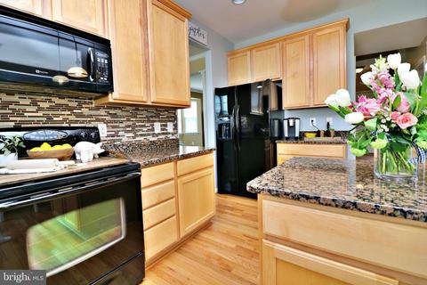 8 Watercourse Dr, Ranson, WV 25438 photo 16