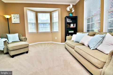 8 Watercourse Dr, Ranson, WV 25438 photo 8