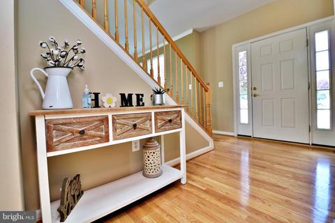 8 Watercourse Dr, Ranson, WV 25438 photo 4