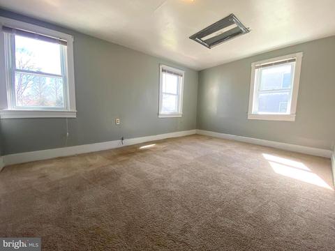 704 N Marshall St, Ranson, WV 25438 photo 17