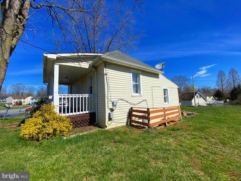 704 N Marshall St, Ranson, WV 25438 photo 4