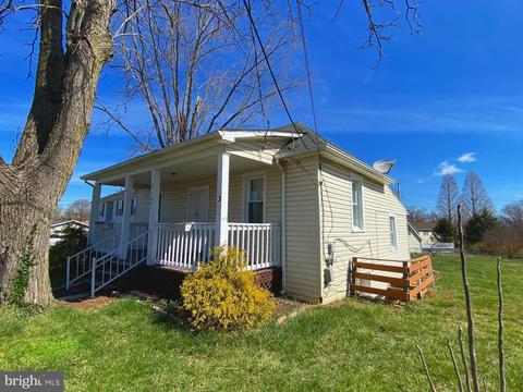 704 N Marshall St, Ranson, WV 25438 photo 3