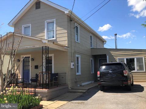 124 W 6th Ave, Ranson, WV 25438 photo 4