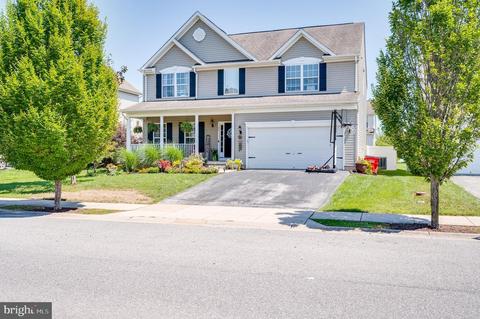 32 Watercourse Dr, Ranson, WV 25438 photo 3
