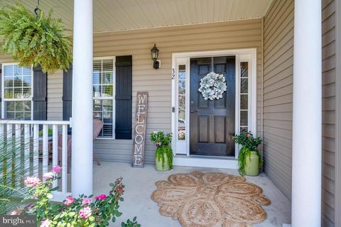 32 Watercourse Dr, Ranson, WV 25438 photo 6