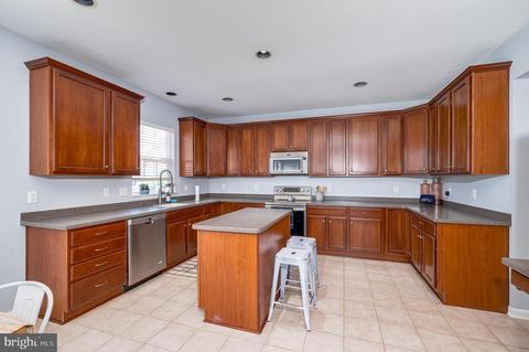 32 Watercourse Dr, Ranson, WV 25438 photo 19