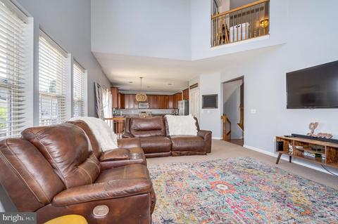 32 Watercourse Dr, Ranson, WV 25438 photo 17