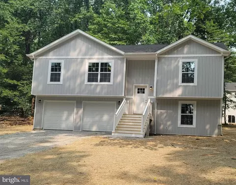 98 Briar Trl, Harpers Ferry, WV 25425