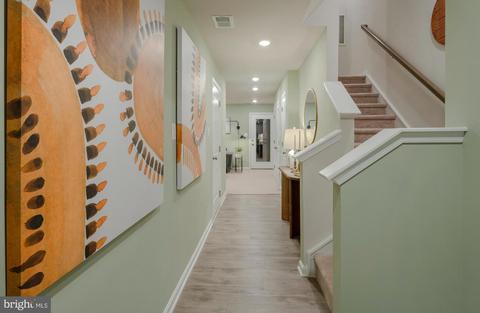 90 Extrovert Dr, Charles Town, WV 25414