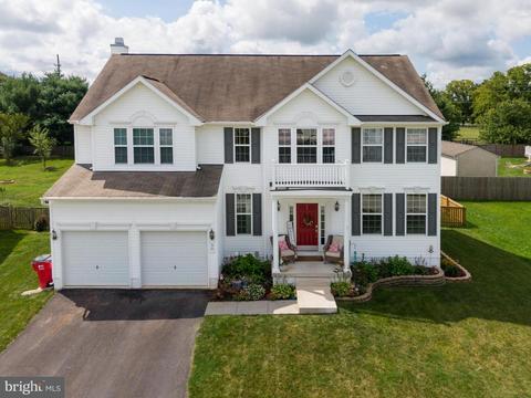 30 Alyssa Ct, Charles Town, WV 25414