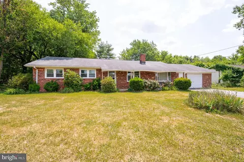 91 Rural Retreat Dr, Ranson, WV 25438