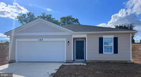 185 Centergate Dr, Charles Town, WV 25414