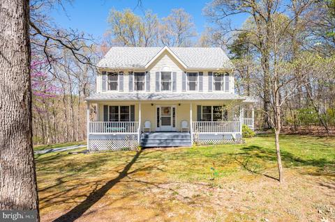 927 Lower Clubhouse Dr, Harpers Ferry, WV 25425