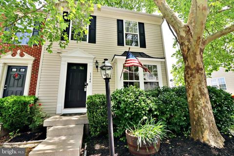 1344 Steed St, Ranson, WV 25438