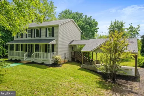 65 Thomson St, Summit Point, WV 25446 photo 2