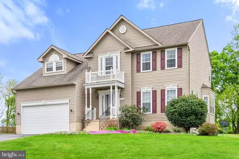 203 General Early Dr, Harpers Ferry, WV 25425