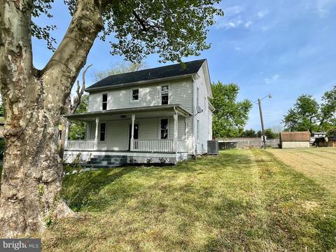 260 2nd St, Shenandoah Junction, WV 25442