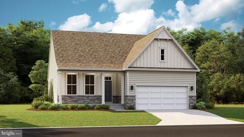 33 Cabots Run, Charles Town, WV 25414