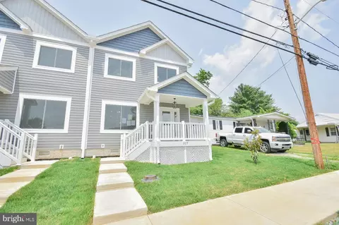 307 E 11th Ave, Ranson, WV 25438