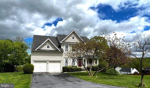 121 Glory Ridge Pl, Kearneysville, WV 25430