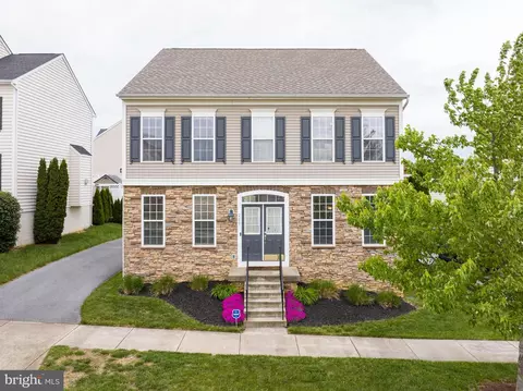 200 Colston Rd, Charles Town, WV 25414