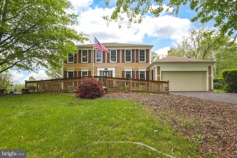 39 Prides Xing, Shenandoah Junction, WV 25442